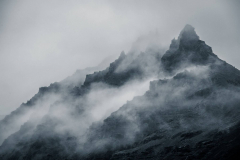 Berg-mountain-foggy-1149637_1920